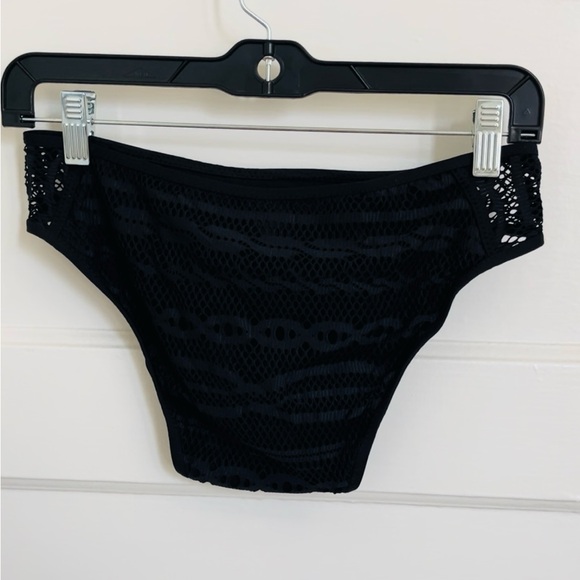 BECCA Women’s Crochet Hipster Bikini Bottom Sz S - Picture 4 of 5